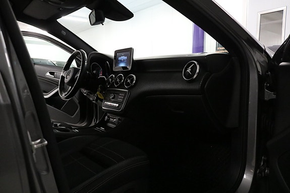 Mercedes-Benz A200 d 15 of 28