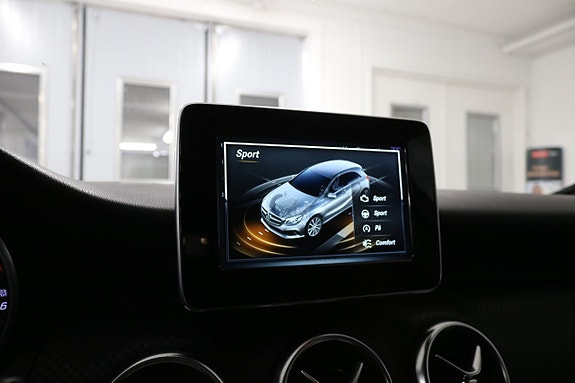 Mercedes-Benz A200 d 24 of 28