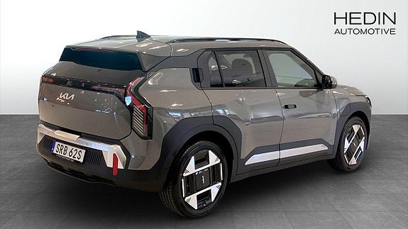 Kia EV3 2 of 5