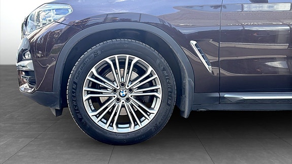 BMW X3 9 of 10