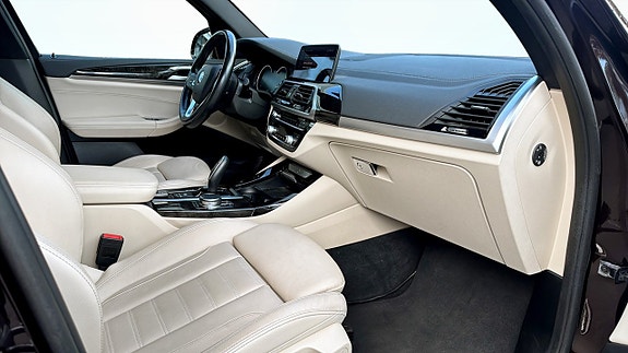 BMW X3 3 of 5