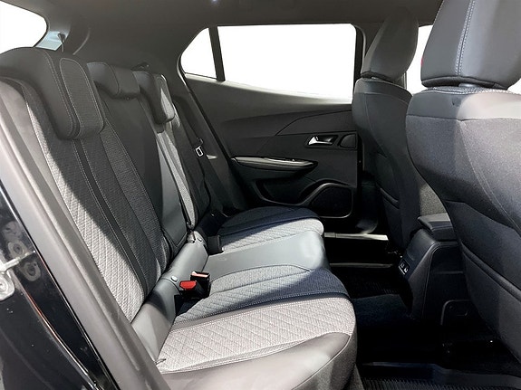 Peugeot 2008 15 of 21