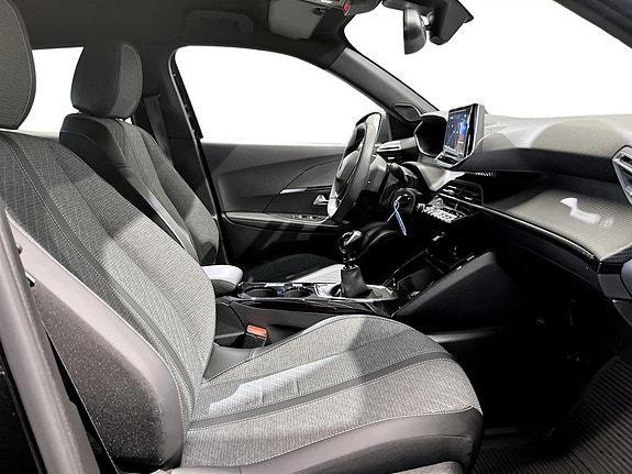 Peugeot 2008 14 of 21