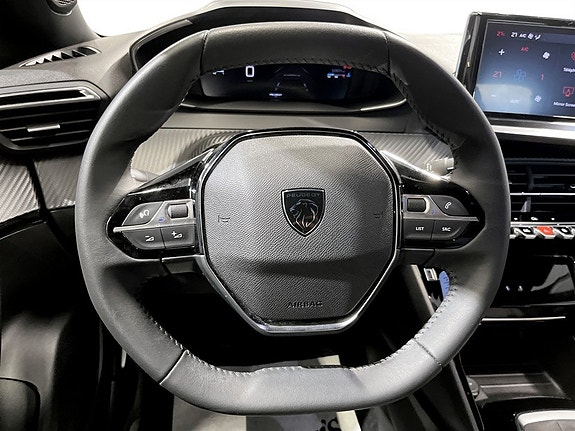 Peugeot 2008 7 of 21