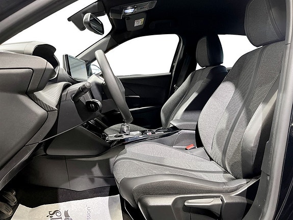 Peugeot 2008 4 of 5