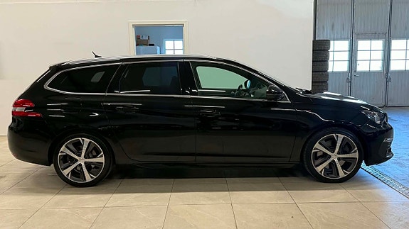 Peugeot 308 SW 5 of 5