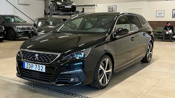 Peugeot 308 SW 3 of 5