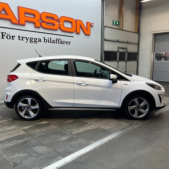 Ford Fiesta 3 of 13