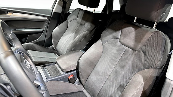Audi Q5 8 of 21
