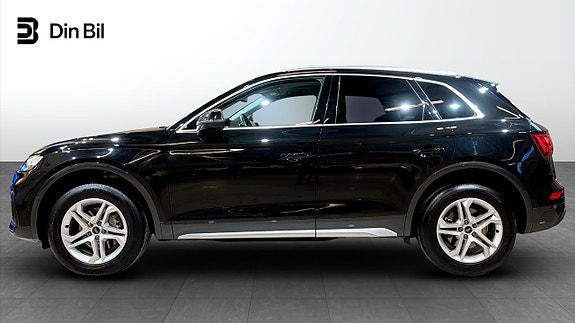 Audi Q5 2 of 5