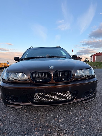 BMW 330Cd 11 of 16