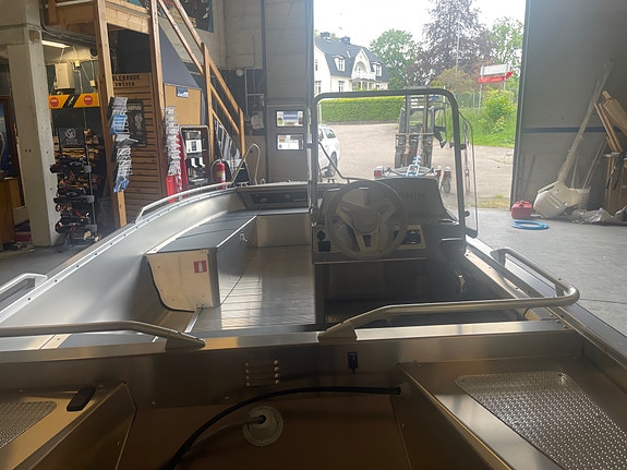 Linder 460 Arkip Suzuki DF 50 -26 2 of 2