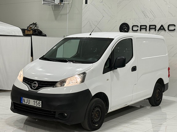 Nissan NV200 4 of 5