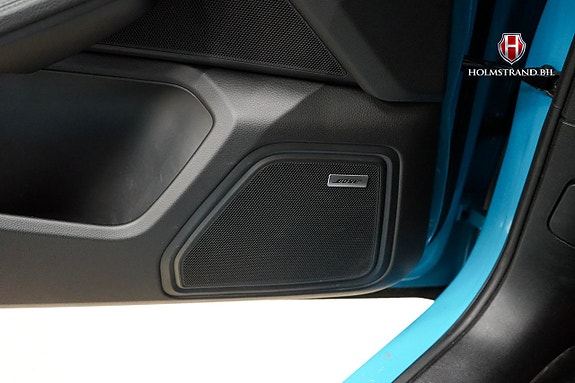 Porsche Macan 26 of 30