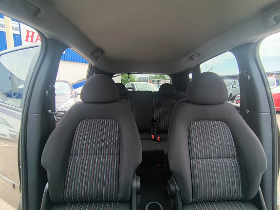 Mitsubishi Colt 13 of 13