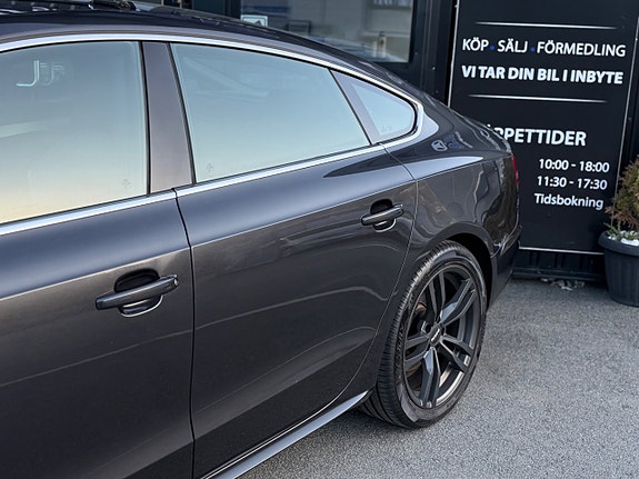 Audi A5 4 of 27