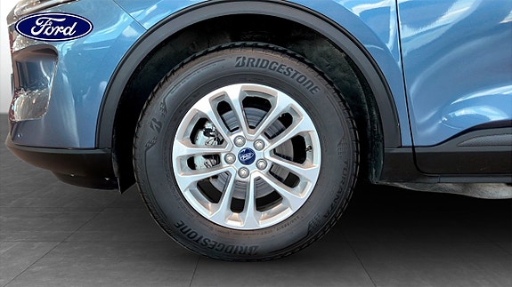 Ford Kuga 9 of 9