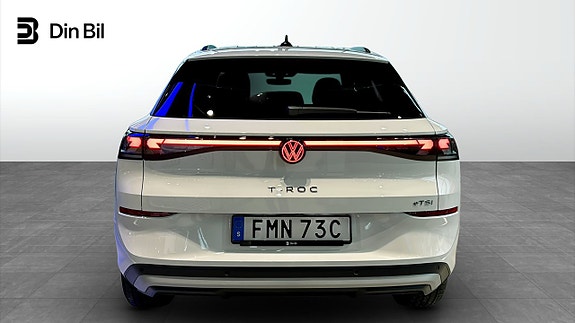 Volkswagen T-Roc 5 of 12