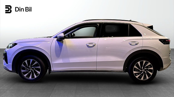 Volkswagen T-Roc 2 of 12