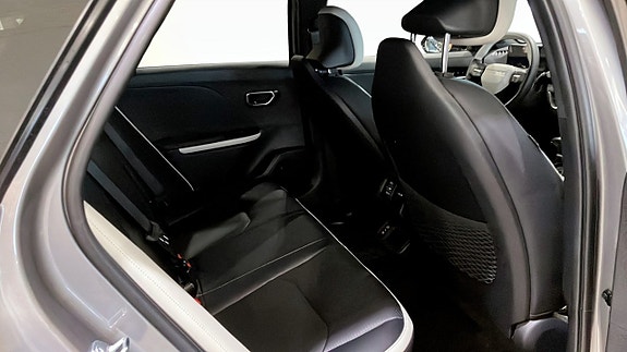 Kia K4 5 of 5