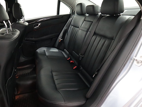 Mercedes-Benz E250 8 of 18