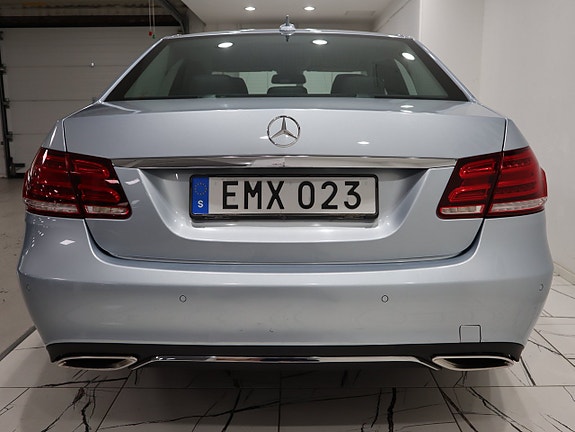 Mercedes-Benz E250 5 of 5