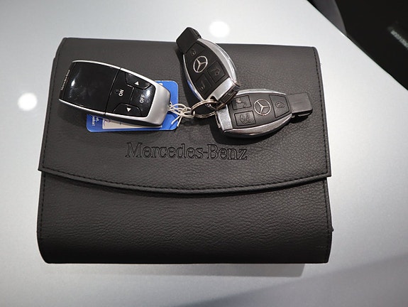 Mercedes-Benz E250 17 of 18