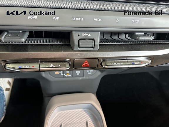 Kia EV3 14 of 16