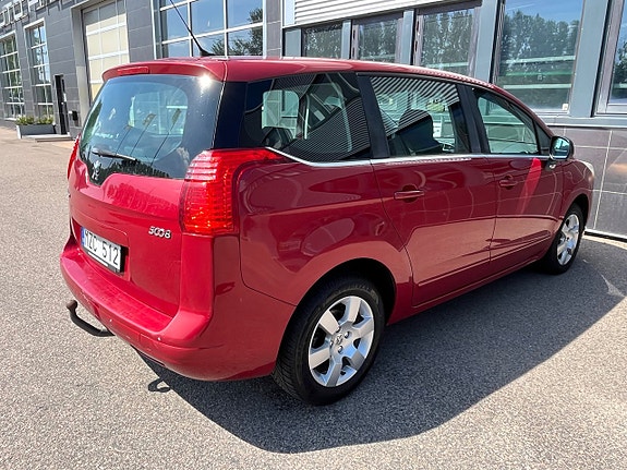 Peugeot 5008 4 of 5