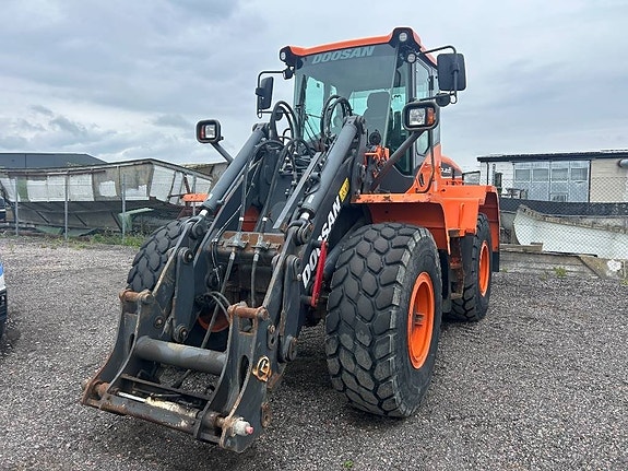 Doosan DL 200 TC-5 3 of 5
