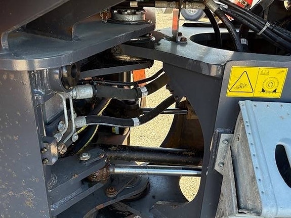 Doosan DL 200 TC-5 7 of 13