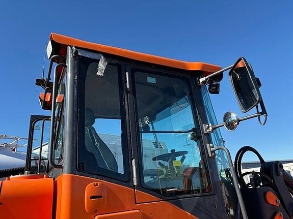Doosan DL 200 TC-5 5 of 5