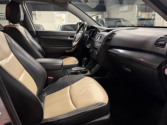 Kia Sorento 6 of 15