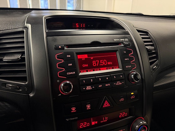 Kia Sorento 12 of 15