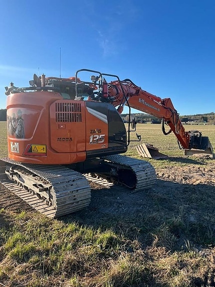 Hitachi ZX135US-7