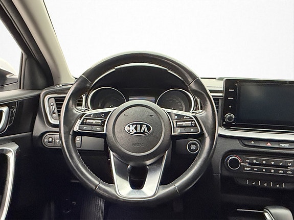 Kia Ceed 10 of 28