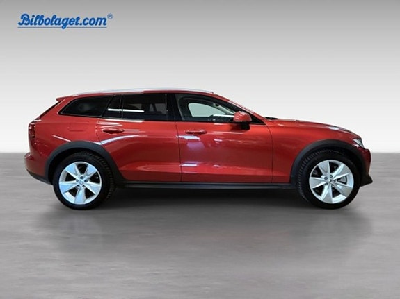 Volvo V60 Cross Country 5 of 22