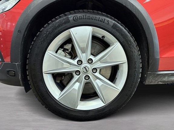 Volvo V60 Cross Country 9 of 22