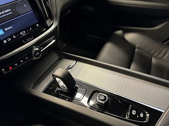 Volvo V60 Cross Country 21 of 22