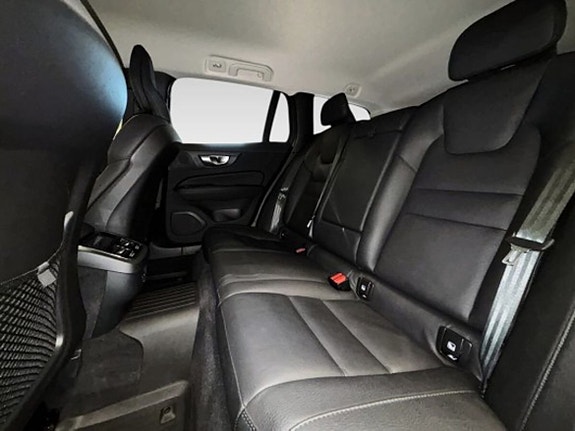 Volvo V60 Cross Country 13 of 22