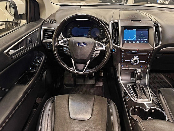 Ford Edge 2 of 5