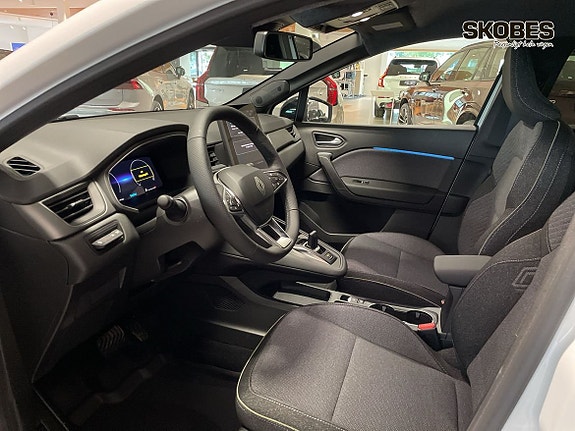 Renault Captur 7 of 16