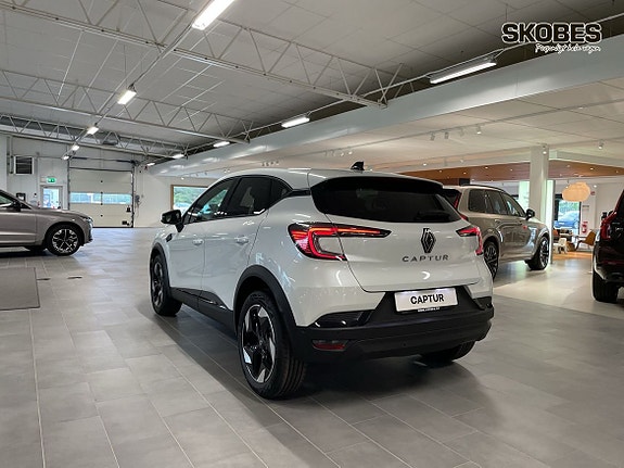 Renault Captur 4 of 16