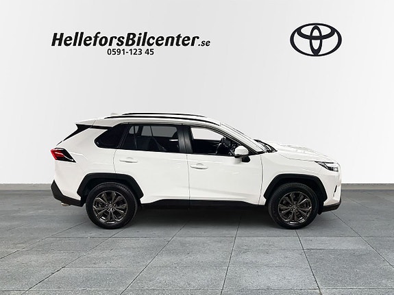 Toyota RAV4 17 of 21