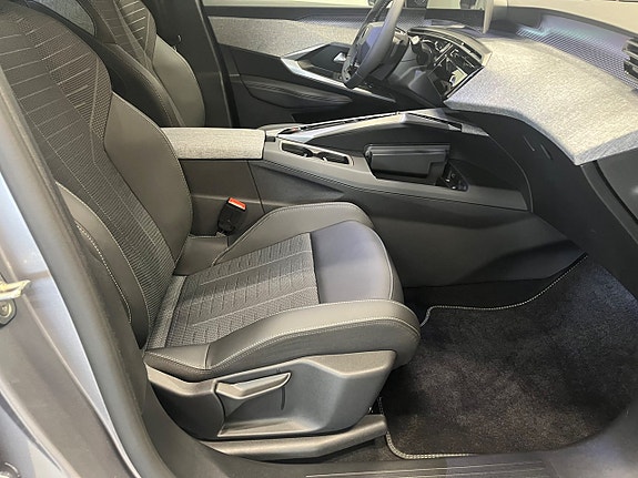 Peugeot 5008 5 of 5