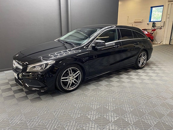 Mercedes-Benz CLA180