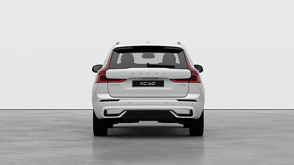 Volvo XC60 3 of 16