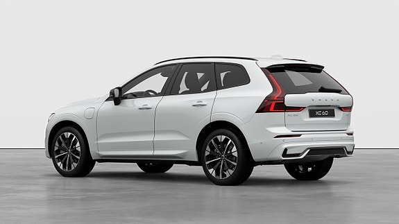 Volvo XC60 7 of 16