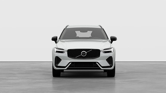 Volvo XC60 2 of 16