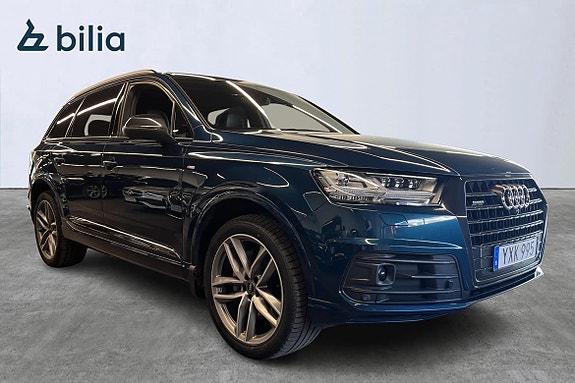 Audi Q7 2 of 5